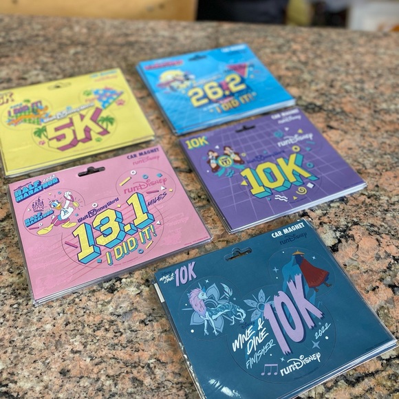 Disney Rundisney magnets! Choose one ❤️ - Picture 1 of 1